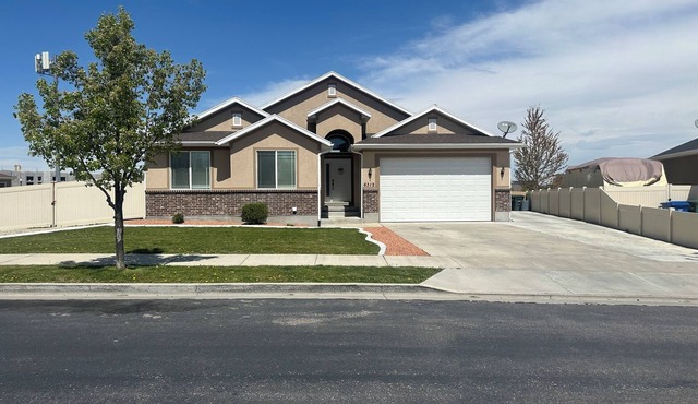 Cozy Spacious 3-bedroom 2-bath home in nWest Valley City