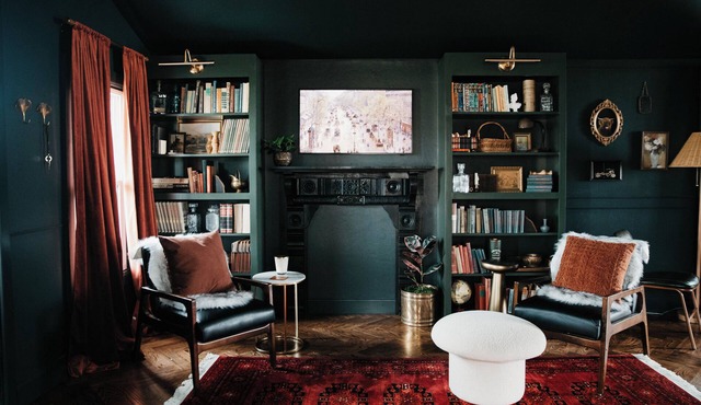 Cozy, speakeasy style house located in the heart of Norman