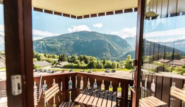 Cozy studio with balcony and Mont Blanc view