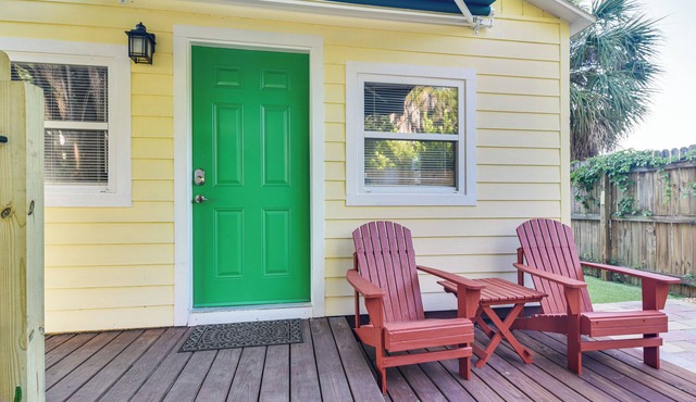 Cozy St Pete Home ~ 2 Mi to Madeira Beach!