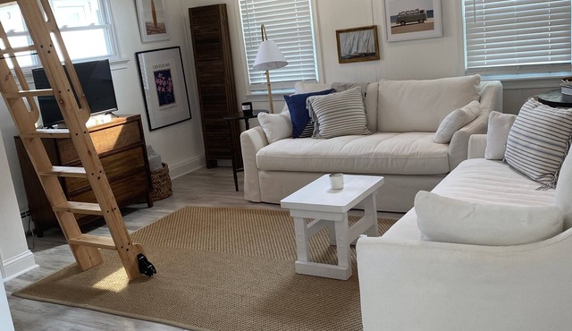 Cozy standalone bungalow in Wildwood Crest!