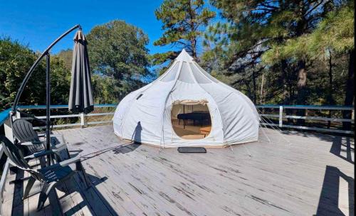 Cozy Stargazer Belltent in Crater of Diamonds, Arkansas