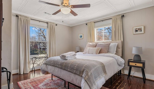 Cozy stay in the heart of Ashland