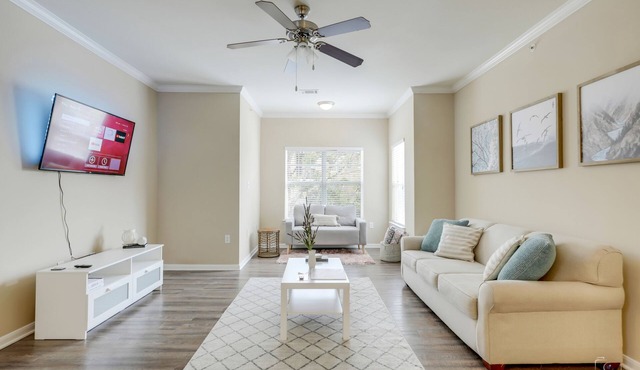 Cozy Stay minutes from The Star! W/Pool & Gym - Near Top Golf and PGA Frisco!