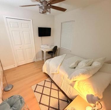 Cozy Stay Near Downtown & Ybor City