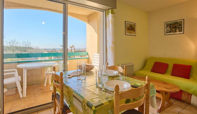 Cozy studio for 2 with balcony, parking and Wifi in Barbotan-les-Thermes