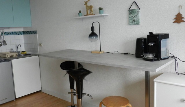 Cozy studio 3 ppl, near slopes, ski locker