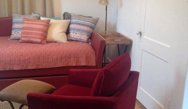 Cozy Studio 4 Private Apt. in a vintage house!