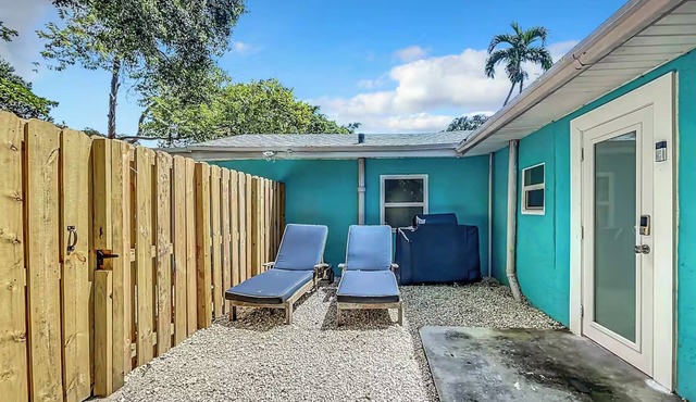 Cozy Studio Apartment with BBQ Grill Minutes from Fort Lauderdale Airport