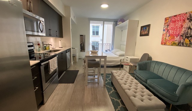 Cozy studio apartment located in the heart of Coral Gables