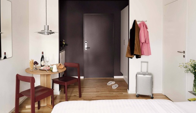 Cozy Studio Apartment for 2 with Balcony