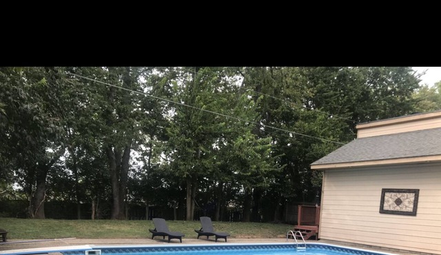 Cozy studio apartment near airport