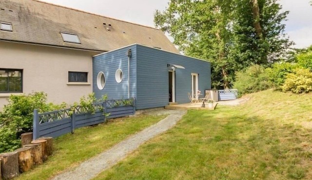 Cozy Studio by Nantes-Brest Canal with Terrace & Garden