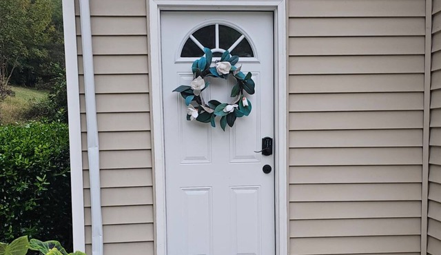 Cozy studio close to charming downtown Mooresville