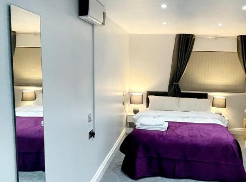 Cozy Studio Flat Romford, London