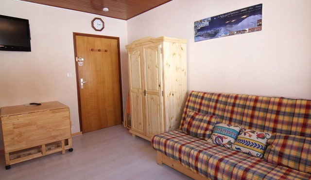 Cozy studio for 2, near ski lifts, Vieil Alpe