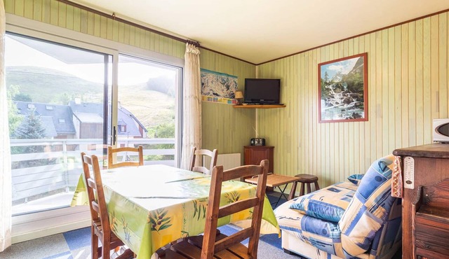 Cozy studio for 4 in Peyragudes near shops