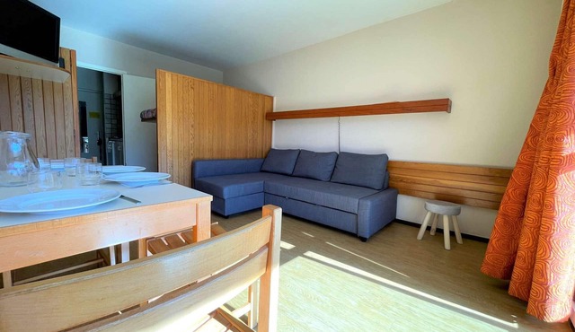 Cozy studio for 4, terrace, parking, wifi, close to shops and chairlift