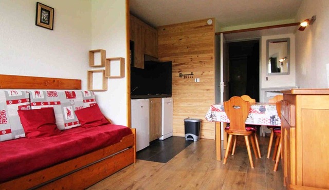 Cozy Studio for 5 near Slopes & Shops, Alpe d'Huez – Balcony, Pet-Friendly, Ski Storage