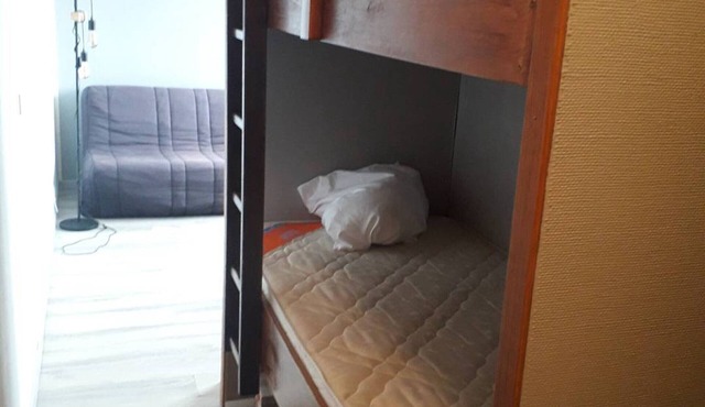 Cozy Studio for 6 near Slopes with Free Parking, Ski Locker, and Optional Amenities