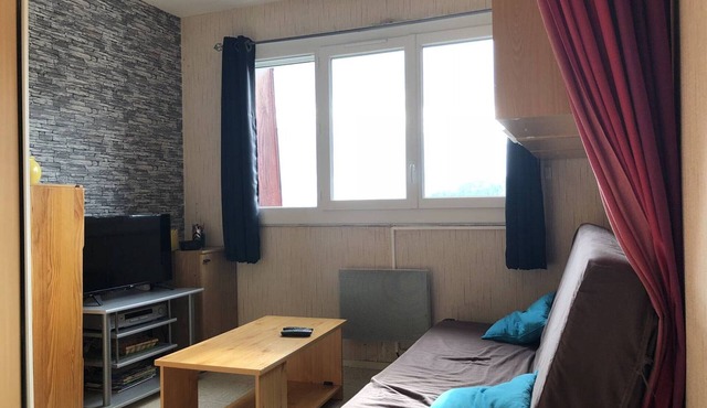Cozy Studio for 6 Near Slopes with Free Parking & Ski Storage