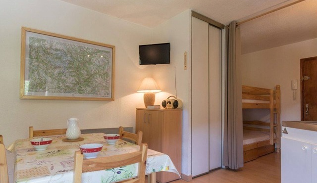 Cozy Studio for 4 in Serre-Chevalier, Near Shops & Ski Slopes