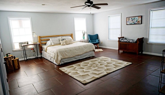 Cozy Studio home 10min from Murray and 20min from Ky Lake