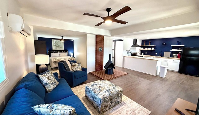 Cozy studio in beautiful Morganton with AC, WiFi and outdoor space