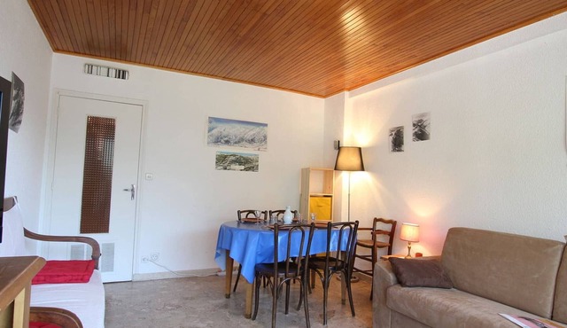 Cozy Studio in Chantemerle - Sleeps 4, Parking, Balcony, 2 Stars