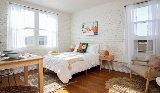 Cozy studio in charming Los Angeles with refreshing AC