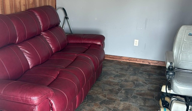 Cozy studio in enjoyable Graceville with WiFi, AC