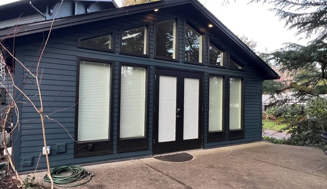 Cozy studio in NE Seattle, close to UW and Seattle Children's Hospital