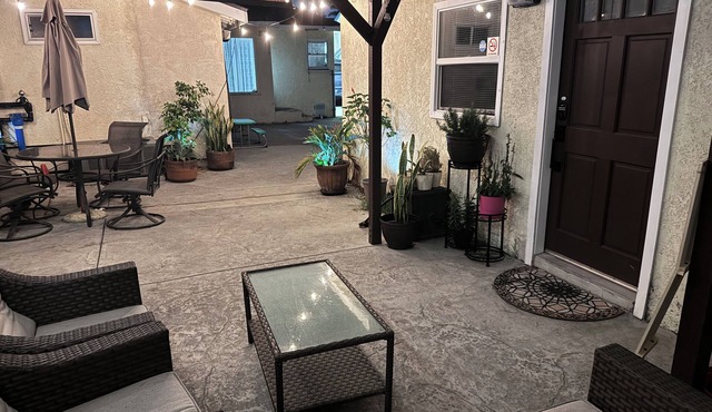 Cozy Studio in South Gate