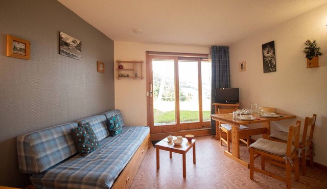 Cozy Studio in Valmorel - Ski-In/Ski-Out, Mountain Views, Pet-Friendly