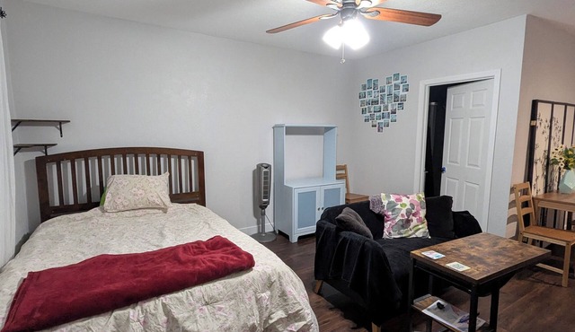 Cozy studio in Yuba City with AC, WiFi