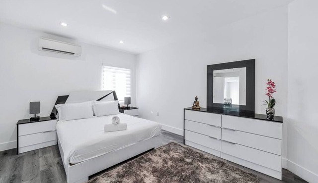 Cozy Studio Near Airport & Miami Beach