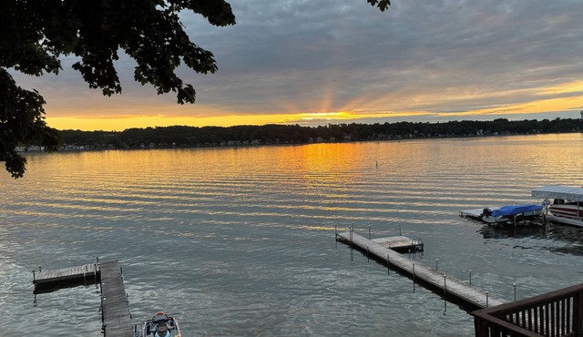 Cozy studio on Conesus Lake with WiFi and AC in wonderful Livonia