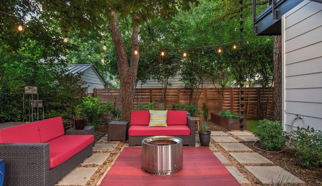Cozy studio, Pet Friendly, Outdoor Oasis near Zilker