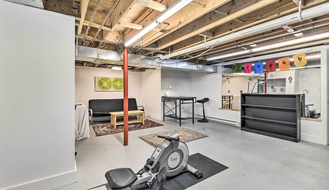 'Cozy Studio Plus' in Winooski w/Home Gym!