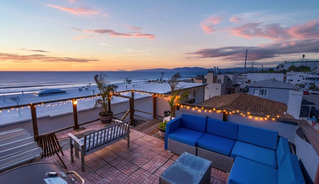 Cozy Studio Retreat - Rooftop - Panoramic Ocean Views