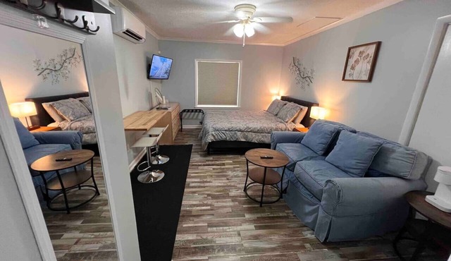 Cozy Studio Retreat. Pets are allowed