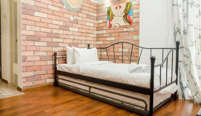 Cozy Studio Room The Jarrdin Cihampelas