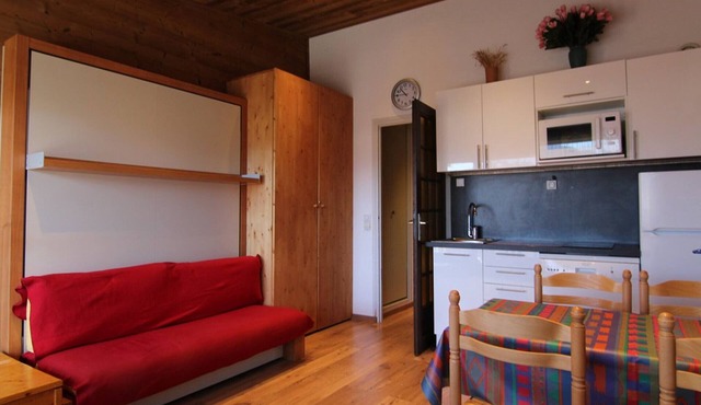 Cozy Studio with Balcony for 4, Prime Location, Ski-in/Ski-out - Alpe d'Huez