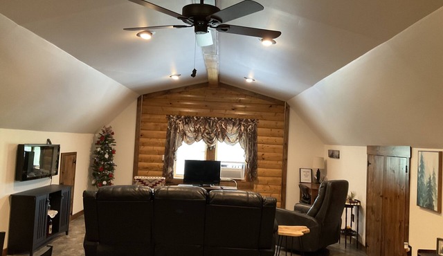 Cozy Studio with Unique Charm in Private Setting