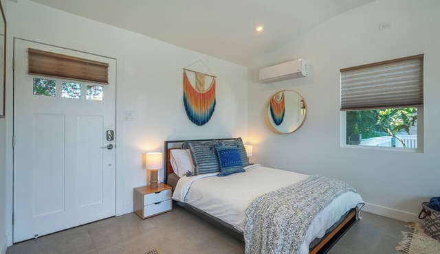 Cozy studio with WiFi and AC in amazing San Diego
