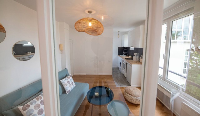 Cozy, stylish 1BR in central Paris offering comfort and Parisian charm CHEVB