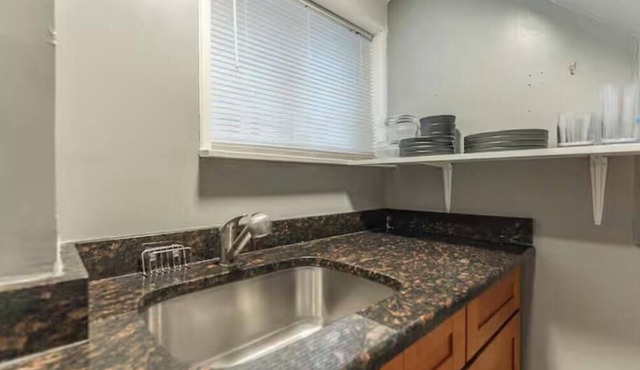 Cozy & Stylish 1BR | near CHOP & Penn