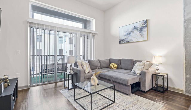 Cozy & Stylish 1BR Private balcony, Pool & Gym