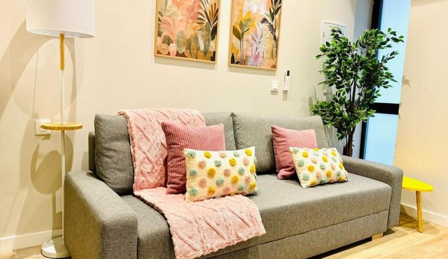 Cozy & Stylish Loft near City Center