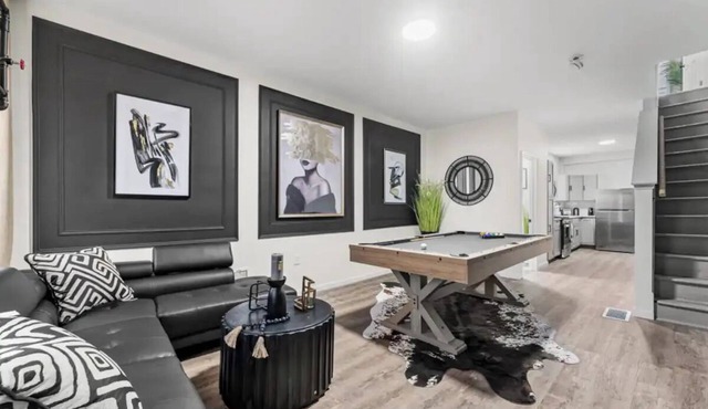 Cozy & Stylish/Pool Table & Funnn